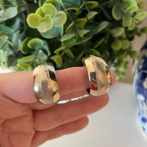 Vintage L.H. Segal California Gold Tone Chunk Round Hoop Clip On Earrings Signed